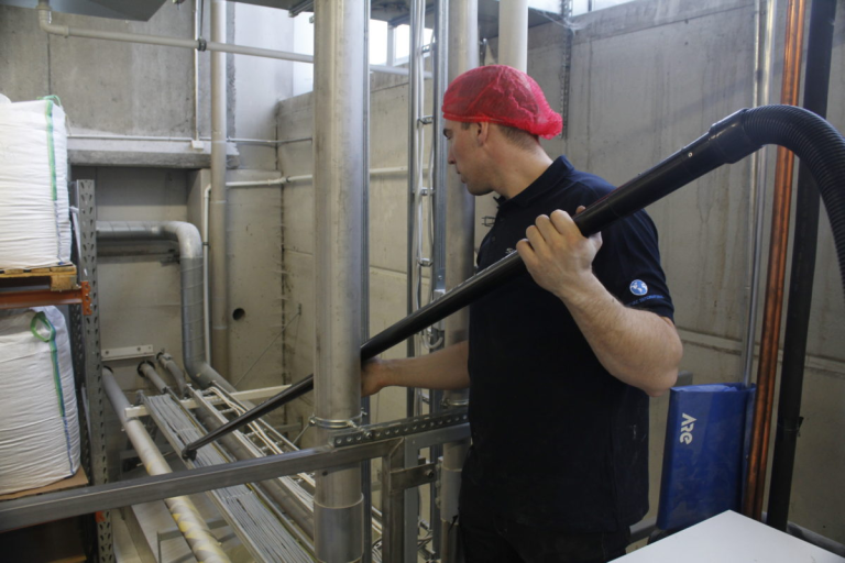 SpaceVac Food Safe Cleaning systems | CAPT-AIR